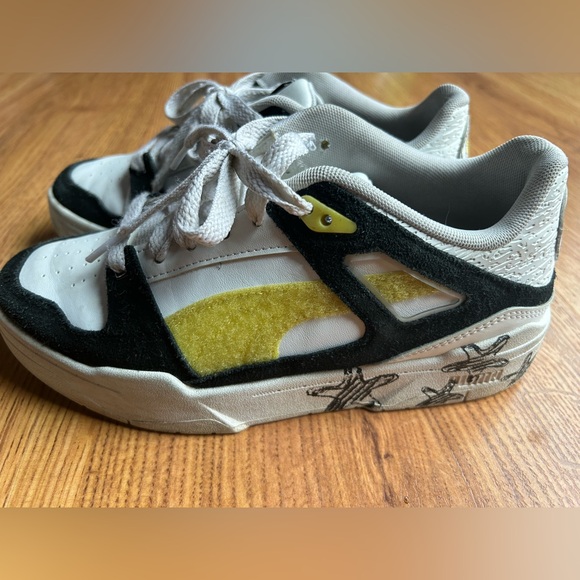 Puma Kids Sneakers in Black and Yellow - Picture 2 of 7